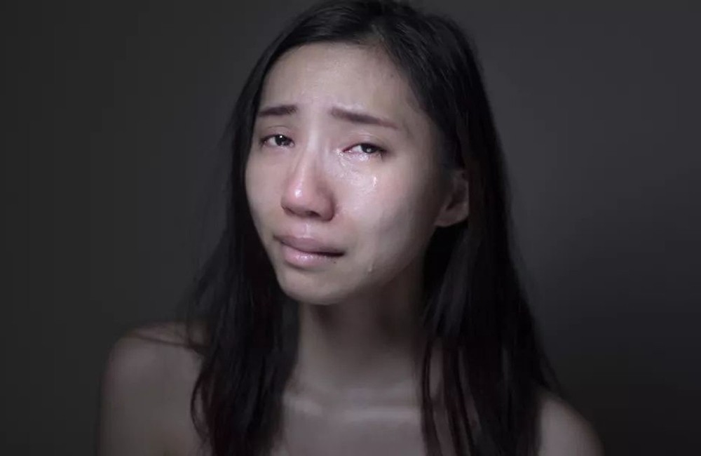 流泪的女人 伤心图片