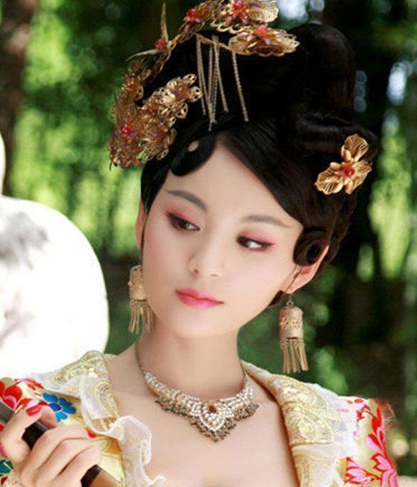 网友:炫妻狂魔|皇后|穆皇后|高纬_新浪新闻