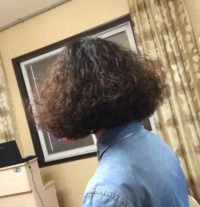 2018烫个"保暖"接地气的"螺丝卷"