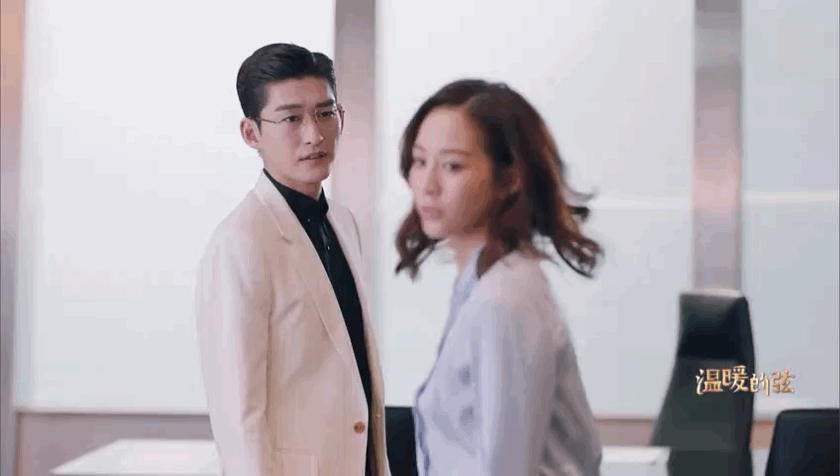 《温暖的弦》温暖无论多少次转身离去,占南弦都还在原地深情眺望