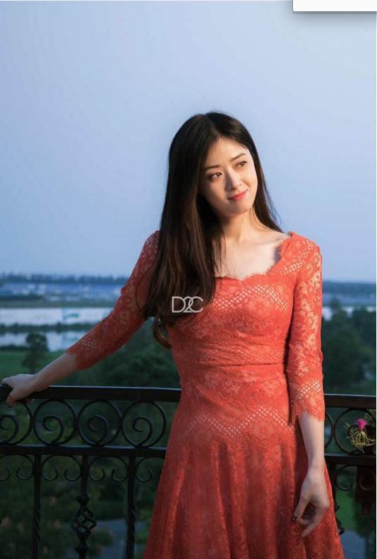 樊胜美的穿衣打扮