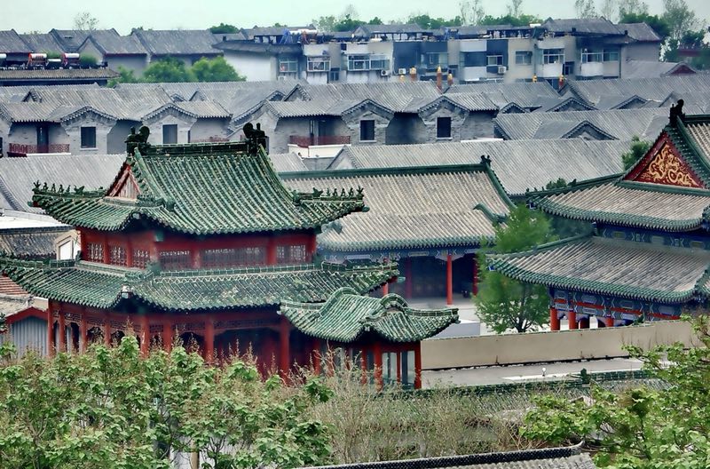 位山东省西部,处于广阔肥沃的鲁西平原上,又称"江北水城","运河古都"