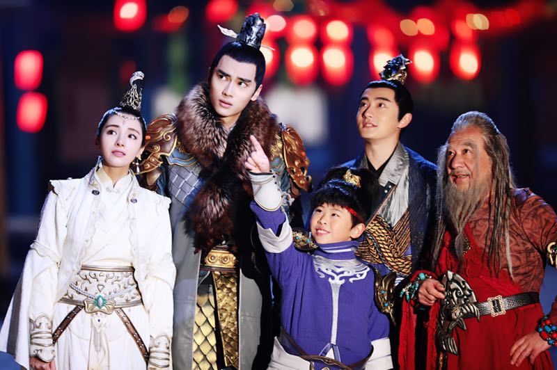 《狄仁杰之秋官神探》媒体探班 钱雁秋导演携高颜值组合重塑经典