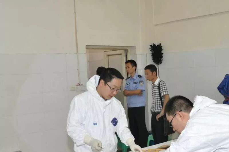 一把解剖刀解开死亡密码江津公安局法医工作揭秘