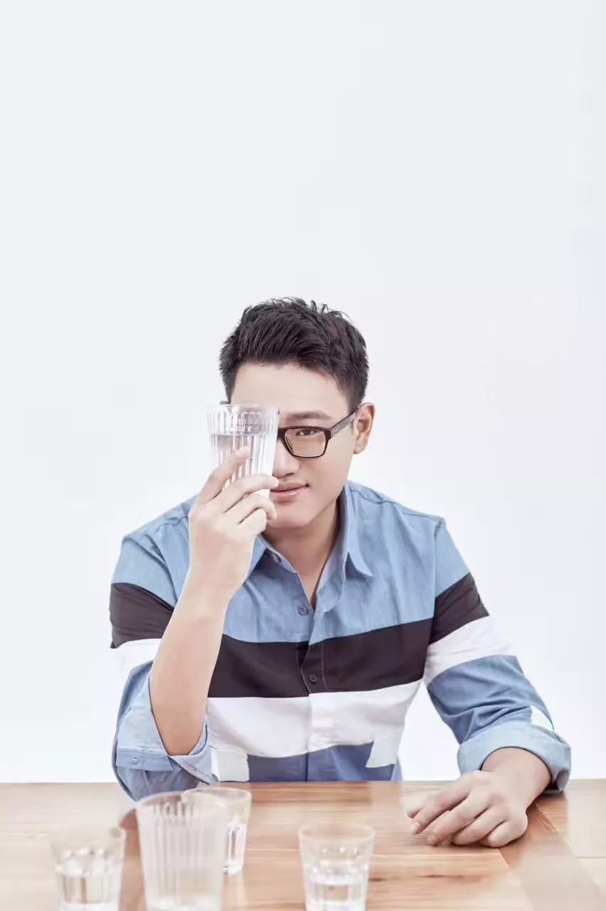 90后《猎毒人》导演天毅:不断探索求真知