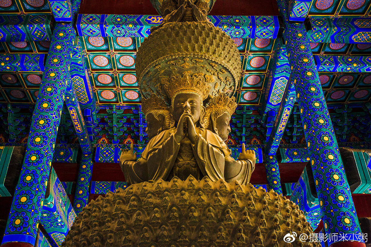 毗卢佛是明神宗皇帝与生母慈圣皇太后御制的举高672米