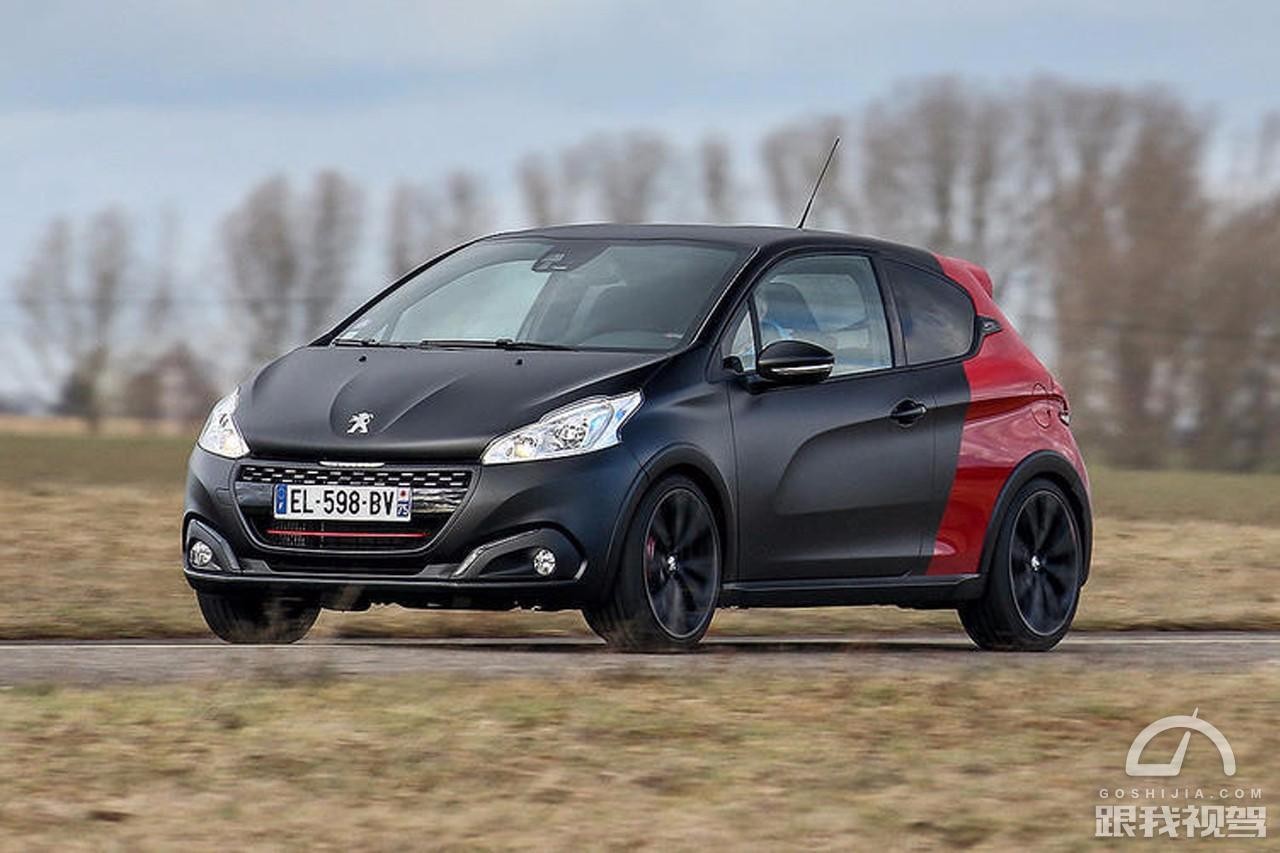 1984年问世的205 gti更是所谓小钢炮中的经典车型