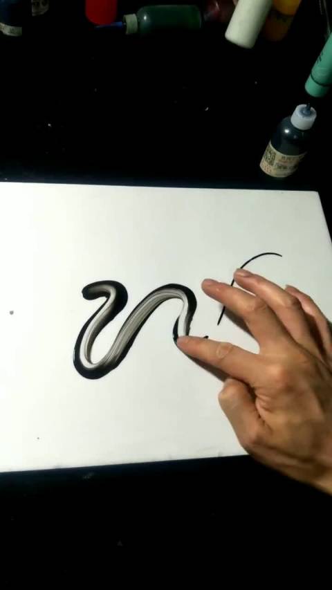 原本想表演平衡木的,谁知最后变成了引体向上