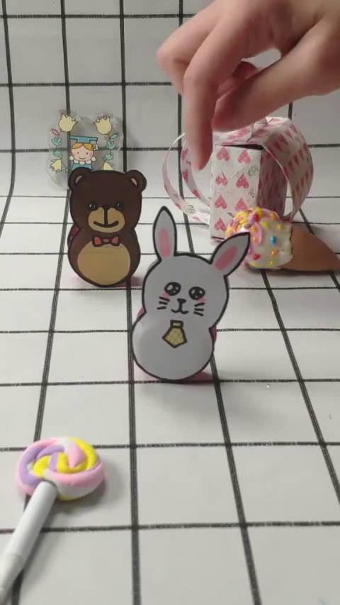 一个矿泉水瓶盖就能做成小动物不倒翁?