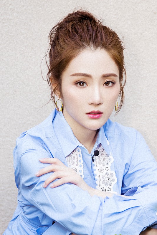 张可盈同台赵立新秒变迷妹配音被赞后生可畏