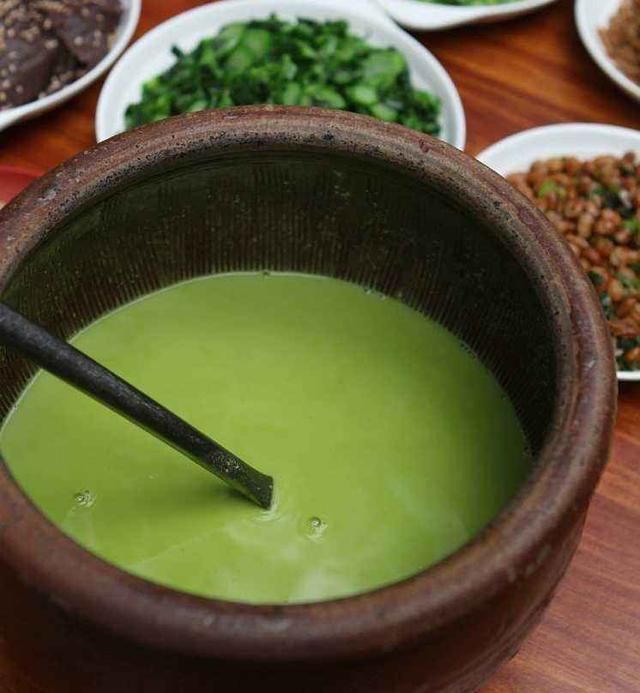 广东东部一个县,拥有粤东第一飞瀑,特产河婆擂茶