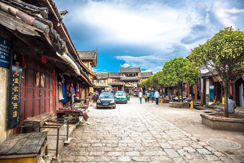 云南这古镇混得最惨,但扎染以板蓝根做颜料,受游客欢迎