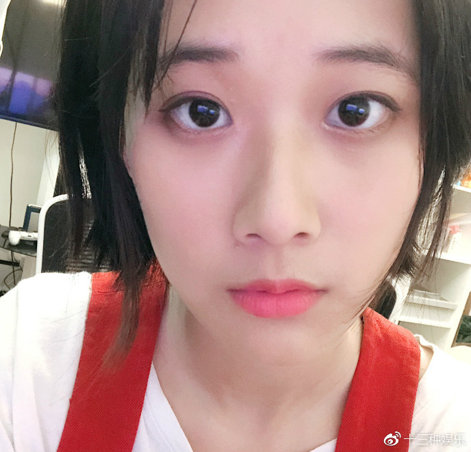 极限挑战张艺兴孙红雷女搭档真实身份曝光都是美女主播