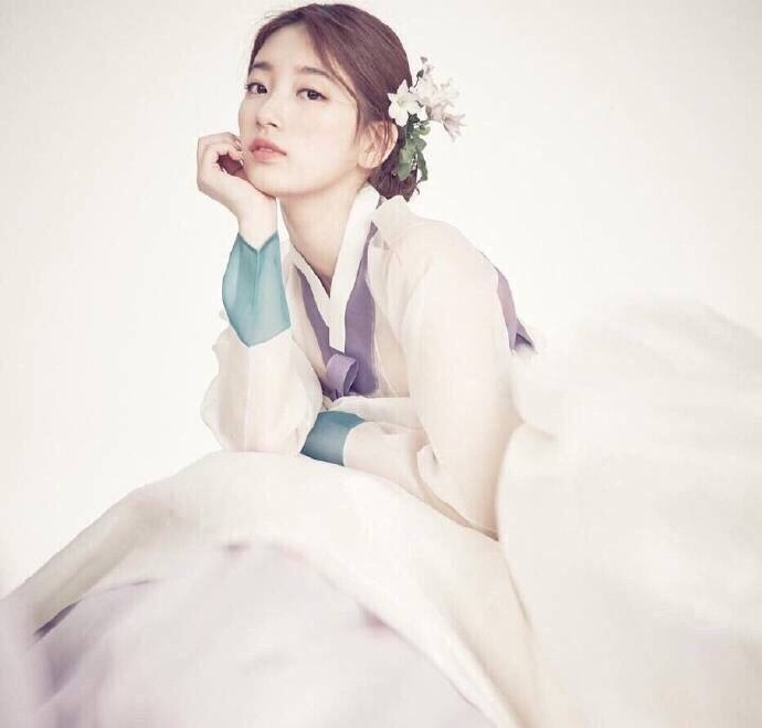 裴秀智这组韩服写真美死了