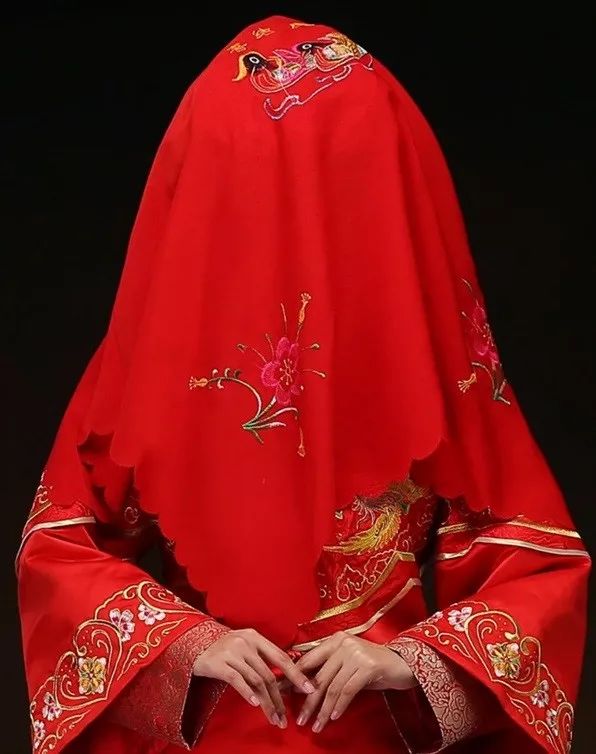 心理测试:选择一个最美的红盖头,测你婚后会变成怎样的女人