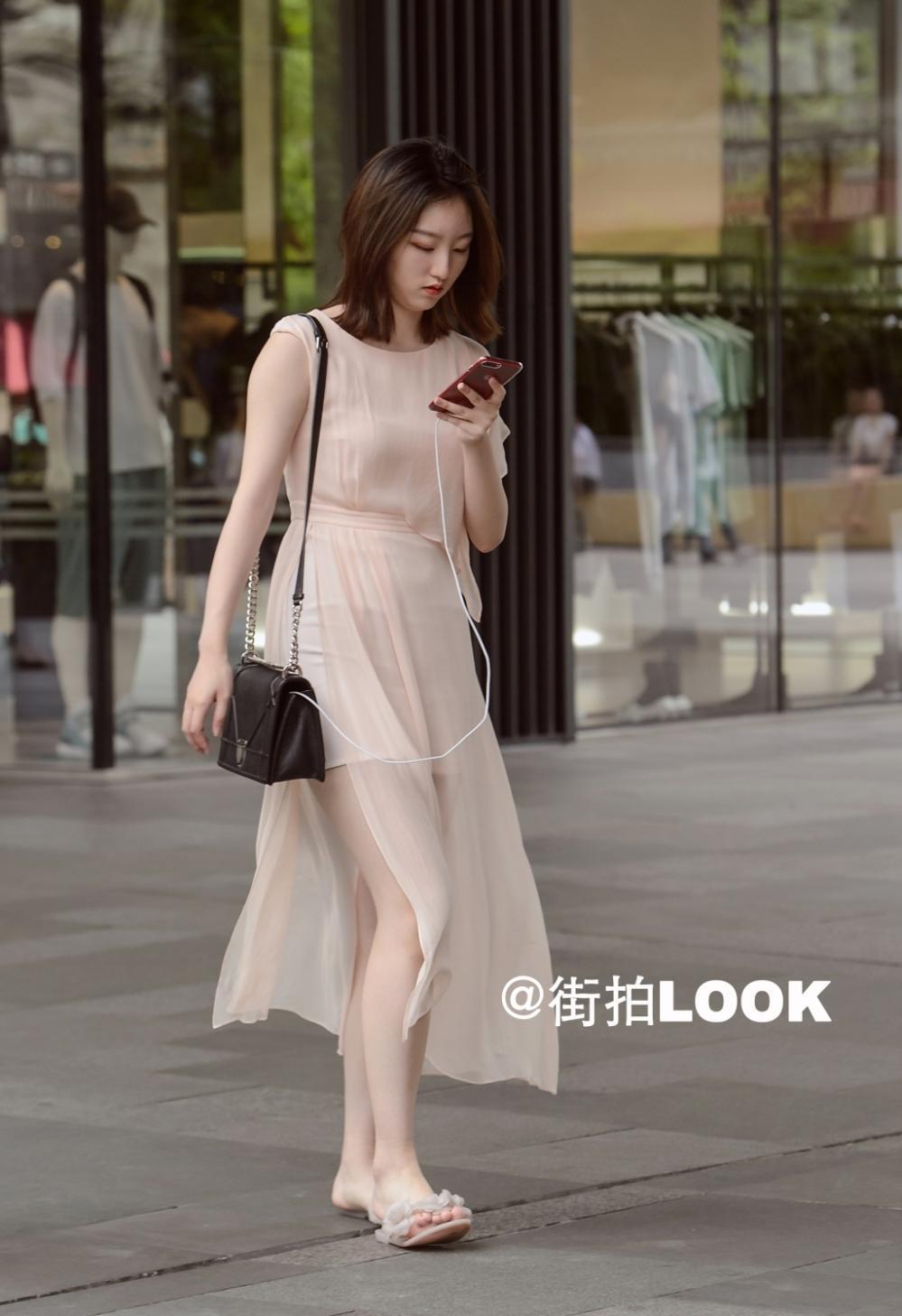 路人街拍, 杭州街头的仙气长裙美女