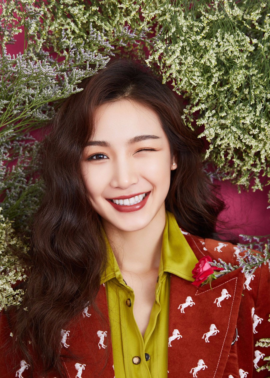 张南生日写真曝光 大展中性魅力"攻"气十足