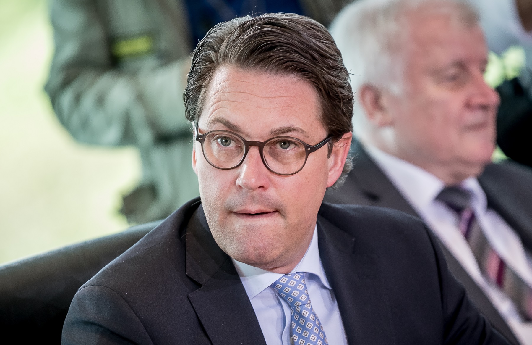 德交通部长安德里亚斯·朔伊尔(andreas scheuer)