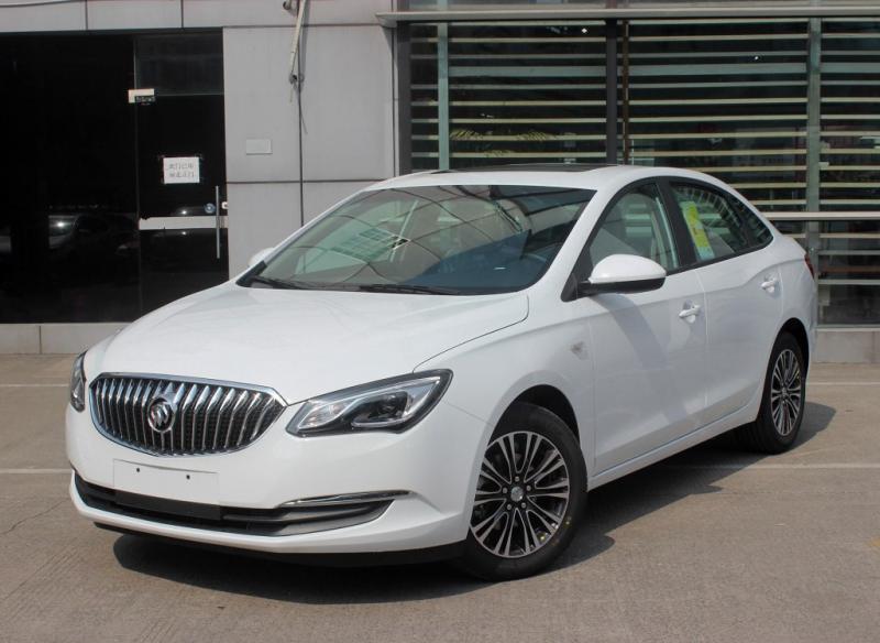 10万元级别什么车油耗低、安全性高?