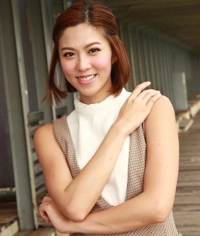 33岁tvb小花大晒水着照派福利 曾在首部参演的剧担任女主角