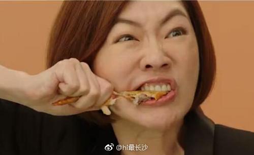 长沙吃货男子暴饮暴食致食管破裂 抢救中竟发现食物残渣
