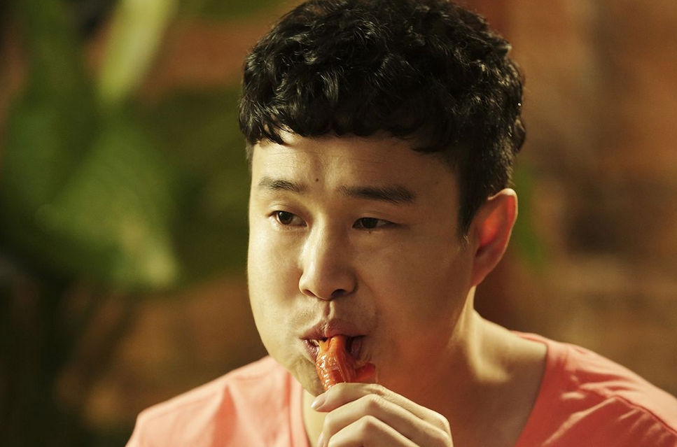 我收了小舅子一万元的红包,直接和老婆离婚了,老婆:你什么意思