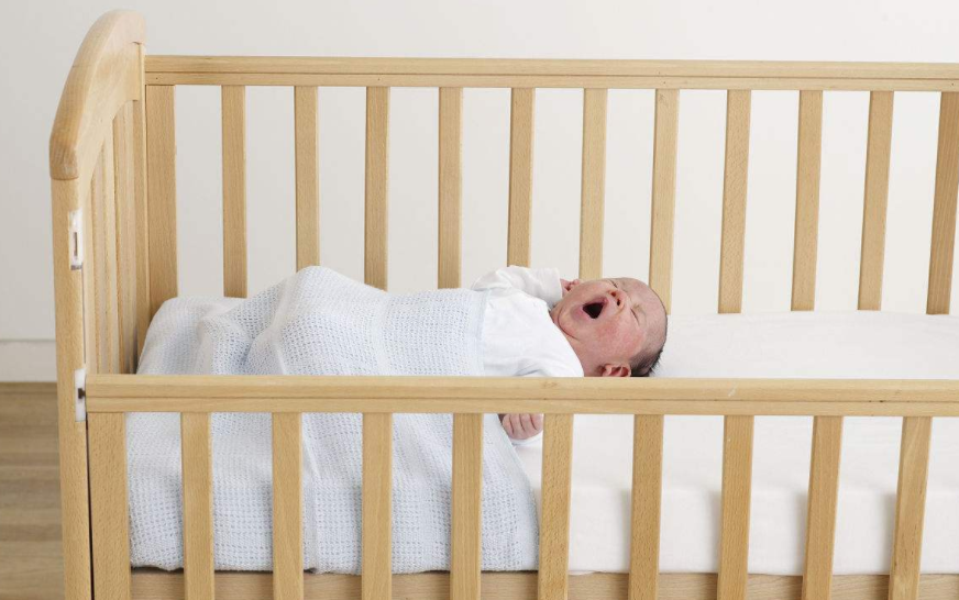 8个月大婴儿患上白血病,全怪妈妈无知!可能你家也存在!