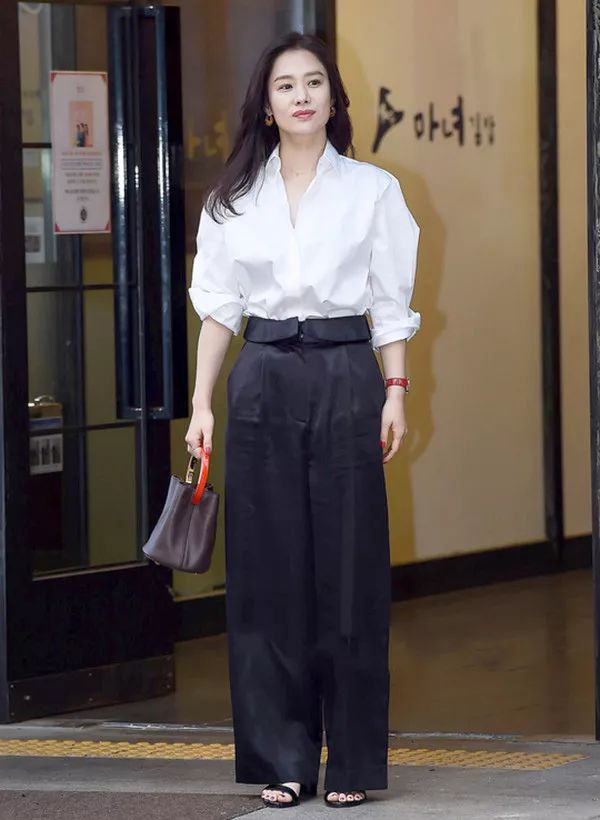 女人穿着得体永远比好看更重要