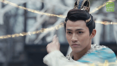 当得了黑衣猎人,也演得了第一帅哥,李子峰一个大写的完美boy!