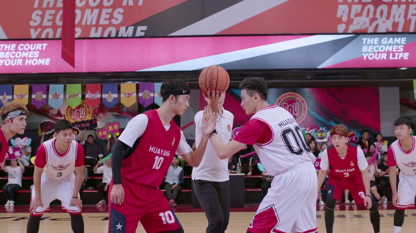 《热血狂篮》华阳球队面临劲敌 杨业明弃赛佟梦实受伤