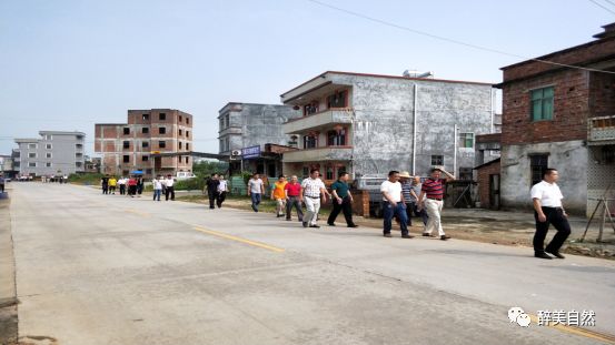 蓝塘镇召开推进乡村振兴战略工作暨自然村人居环境整治交流会