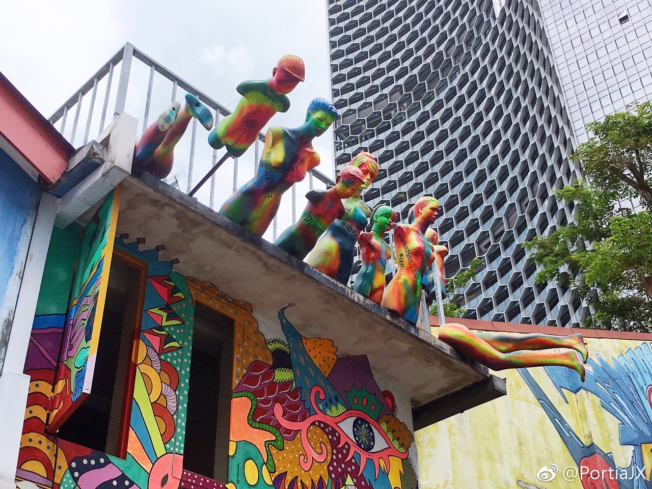 新加坡哈芝巷超多可爱的涂鸦和3D墙绘|3D|哈芝|墙绘_新浪新闻