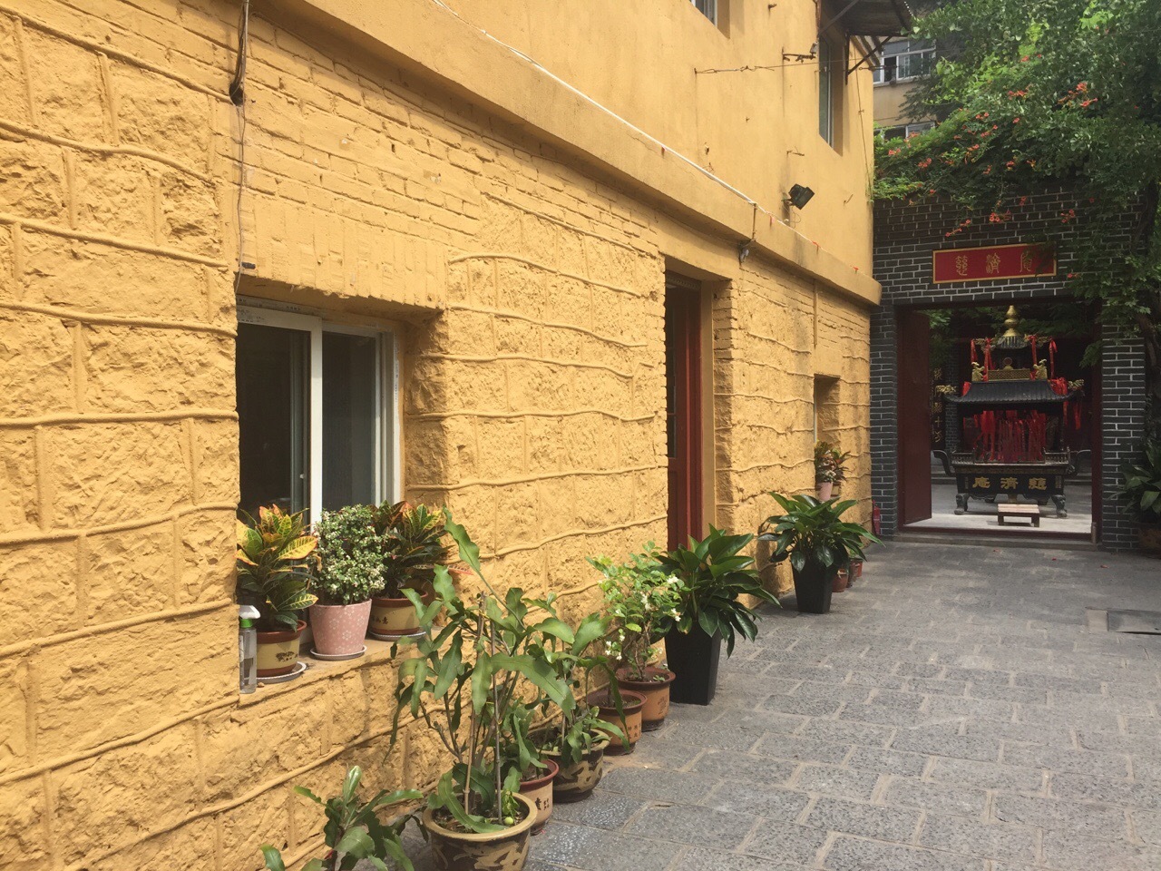 慈济庵又名五毒庙位于徐州市故黄河东岸鼓楼区大坝头地藏里