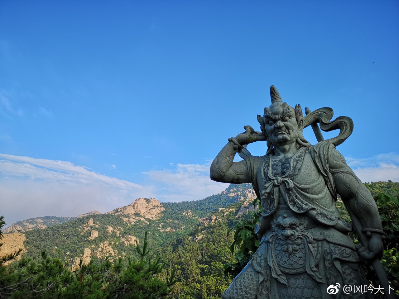 石岛赤山风景区588米的赤山明神像是中国第一海神像