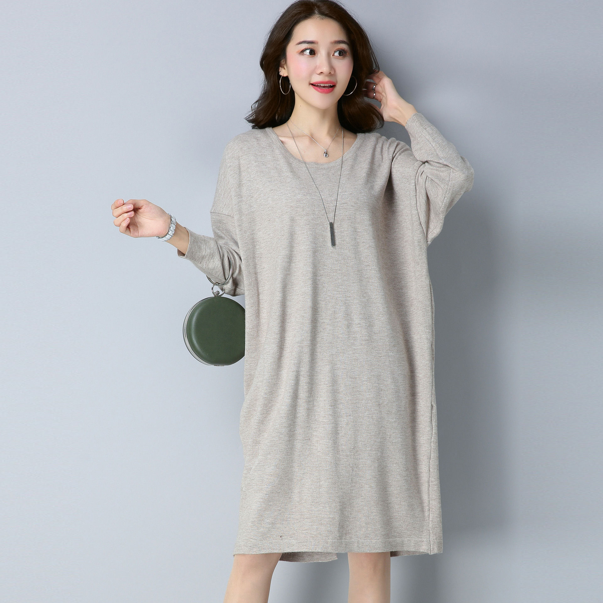 巨火的针织裙一款比一款时髦,第3款就好美,经理太太都问我链接