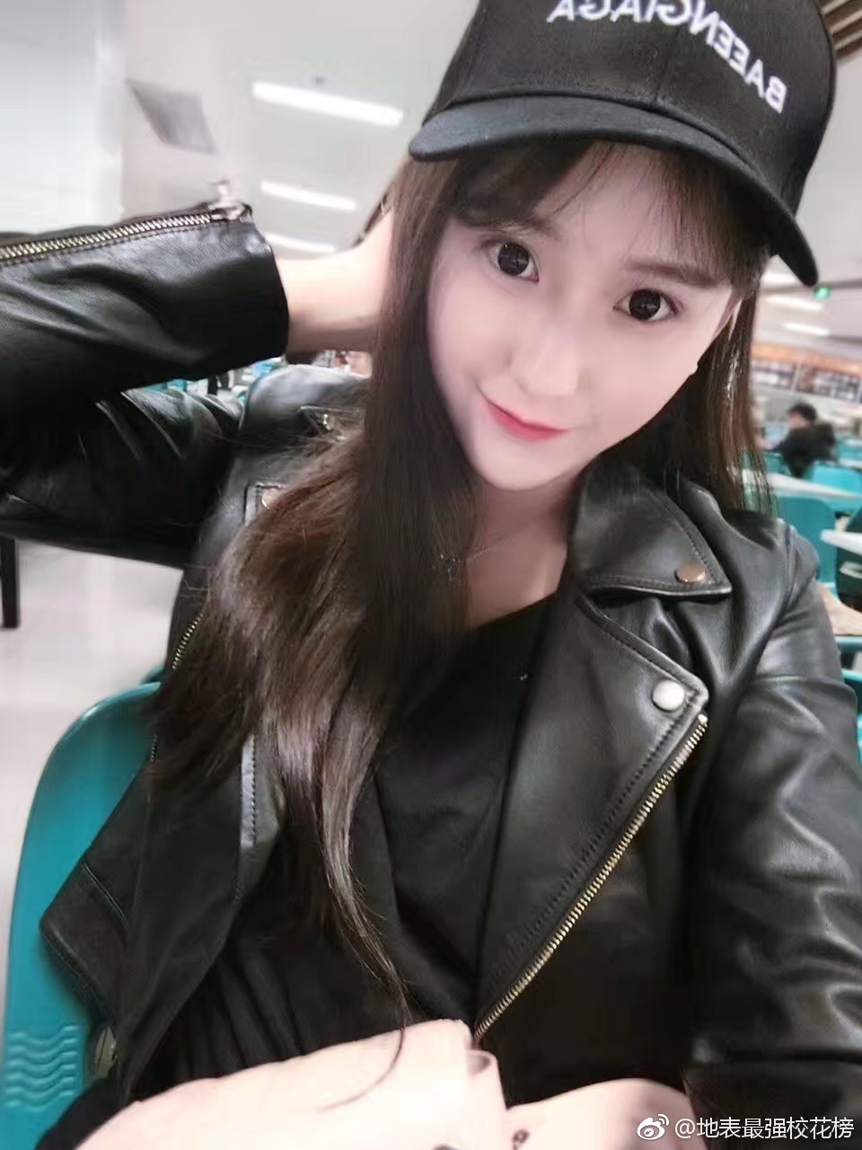 彭弋佳北京体育大学2016级体育舞蹈专业18岁身高174兴趣旅游看书