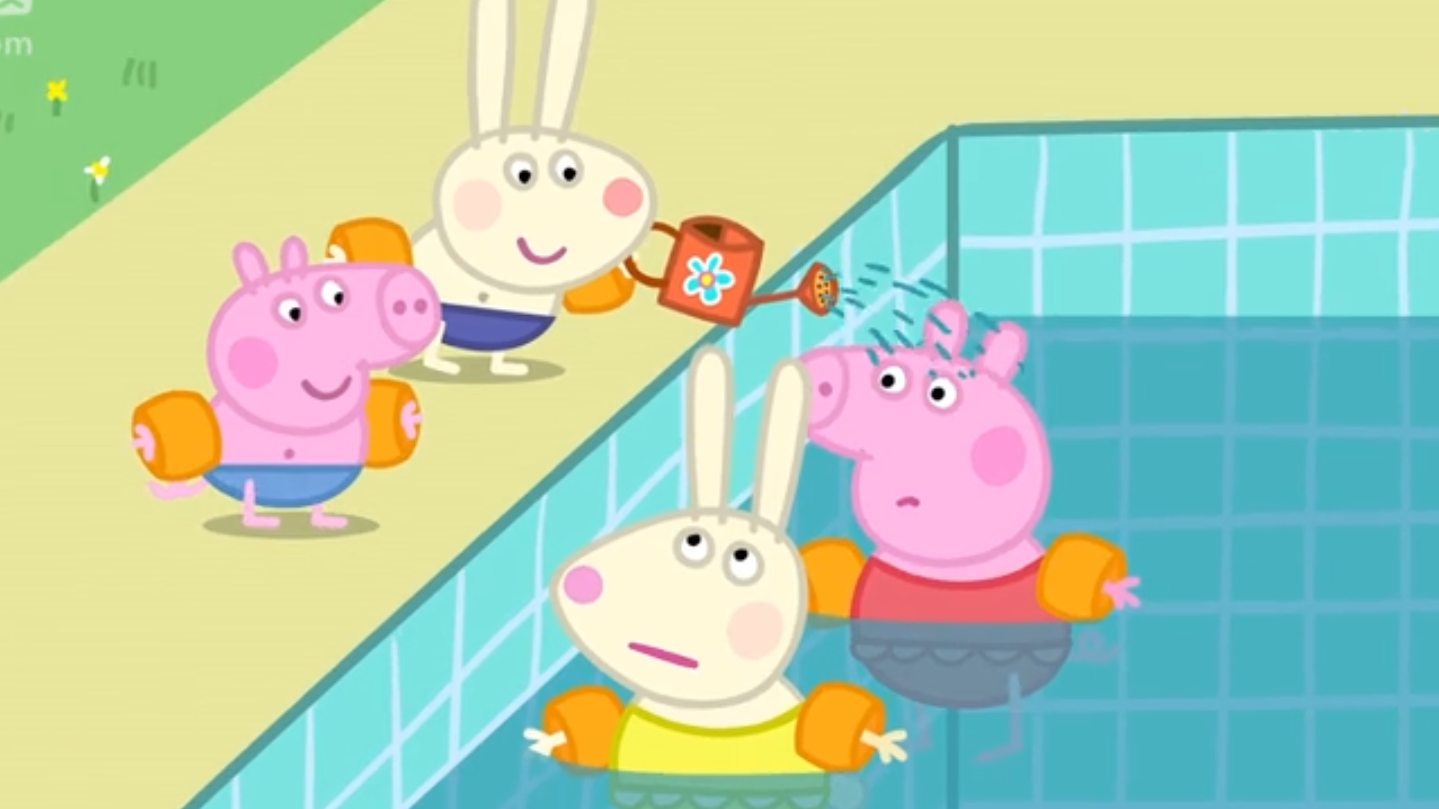 小猪佩奇和瑞贝卡正在游泳理查德和乔治却在一旁捣乱