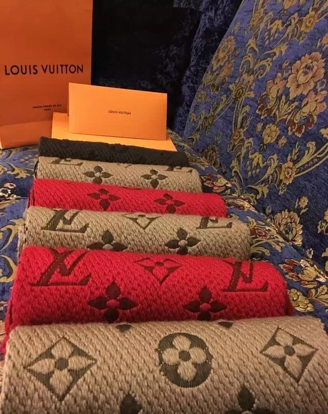 lv围巾高仿区别,特意为你解析