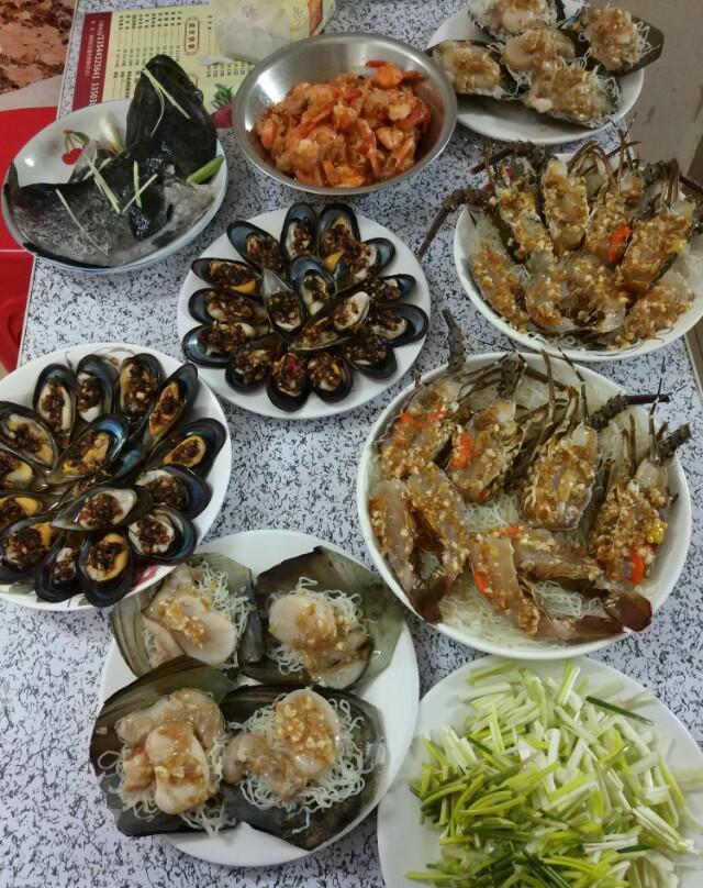 国内12桌不同地方的海鲜大餐, 你比较喜欢那一桌的海鲜吗