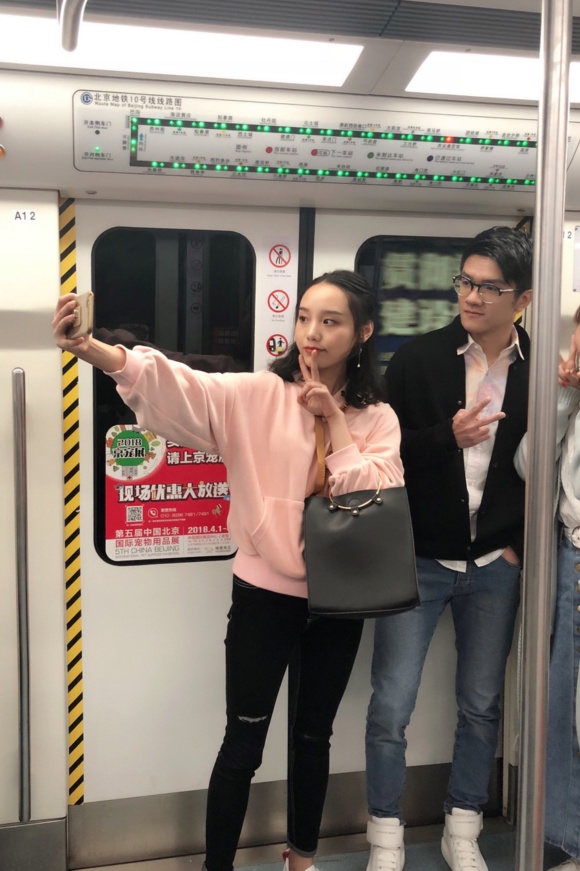 lol:若风的这两张图片对比让许多玩家哭了,这就是电竞的进步吧