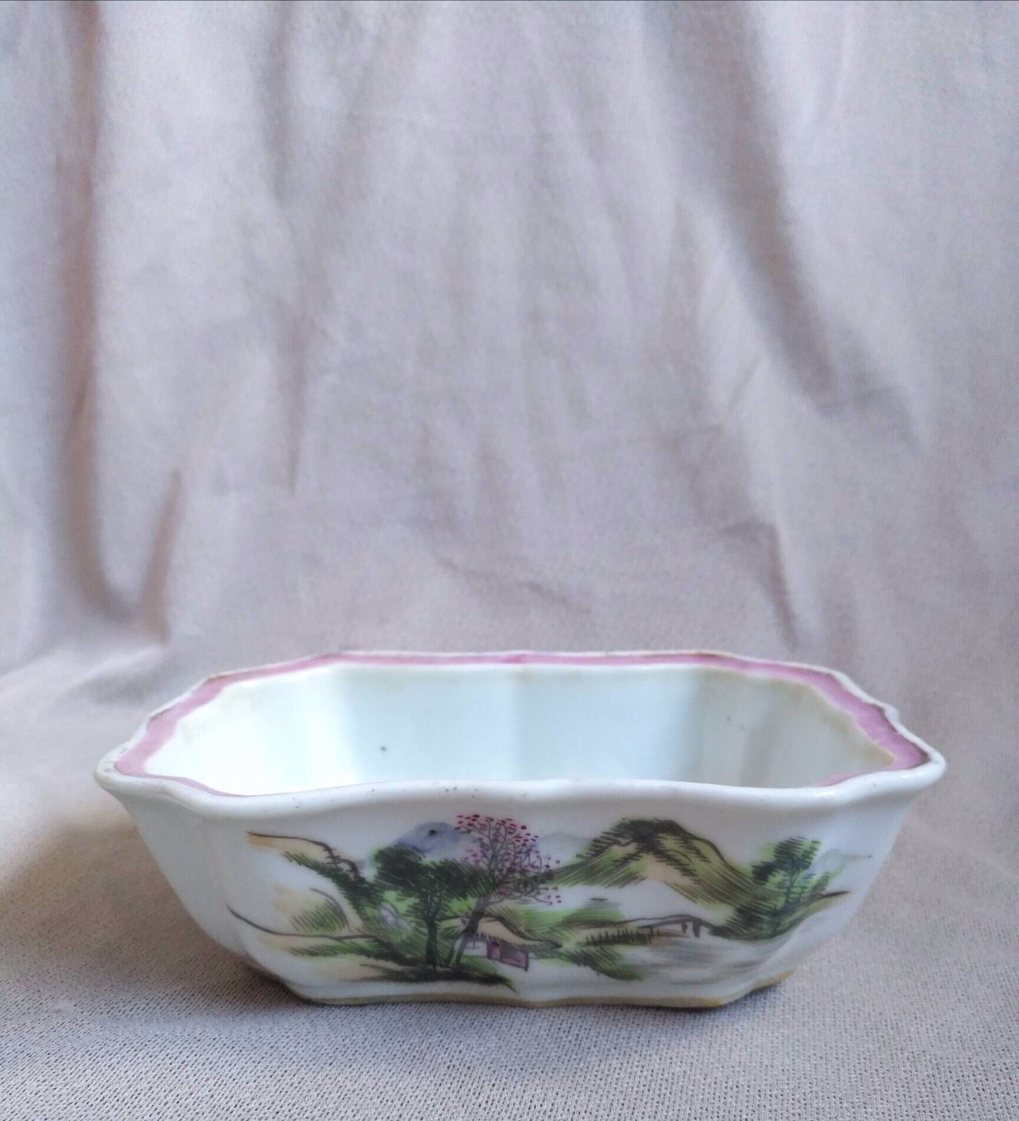 晚清浅绛彩山水图水仙盆