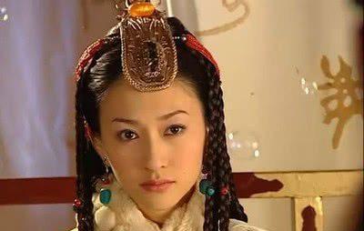 2,息红泪柳随风是《神州奇侠》中的人物之一,号袖里日月,权力帮的总管