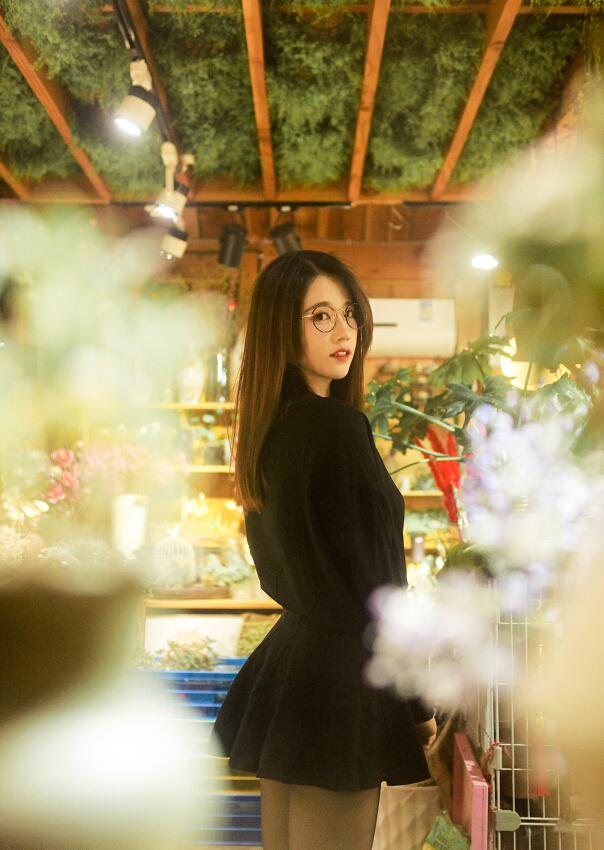 虎牙轩子巨2兔丝毫未受到爆料影响,依旧秀美照拉拢人气