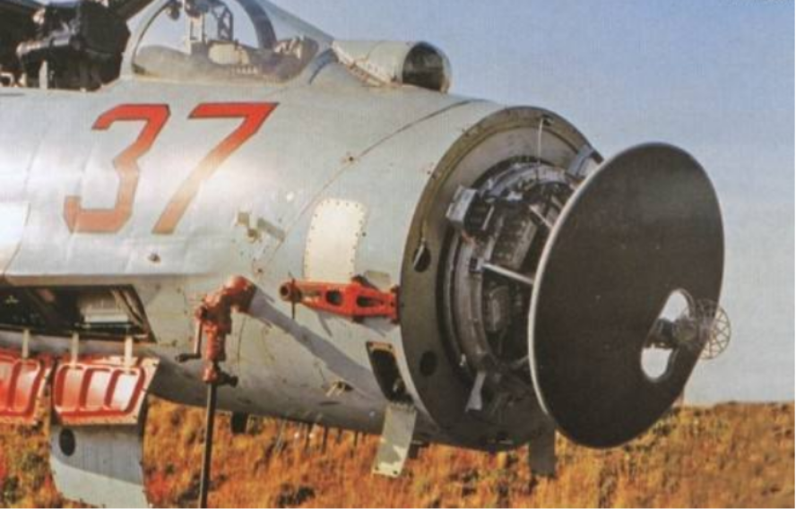 看中国侧卫战机雷达如何走到顶级水平