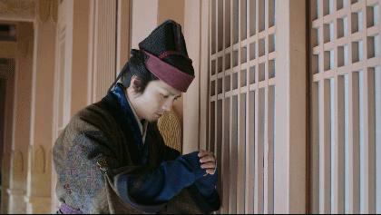 《三国机密》中满宠君化身小迷弟,与郭嘉配一脸