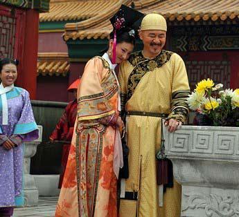 为了顺利生下孩子保住性命,沈眉庄必须得到皇帝再次宠幸