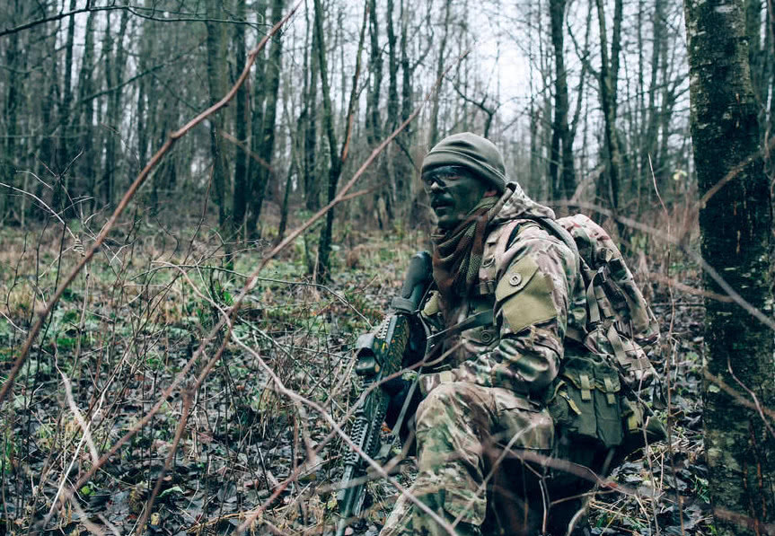特种兵的脸部伪装迷彩全都是随便画的居然还有这样的讲究