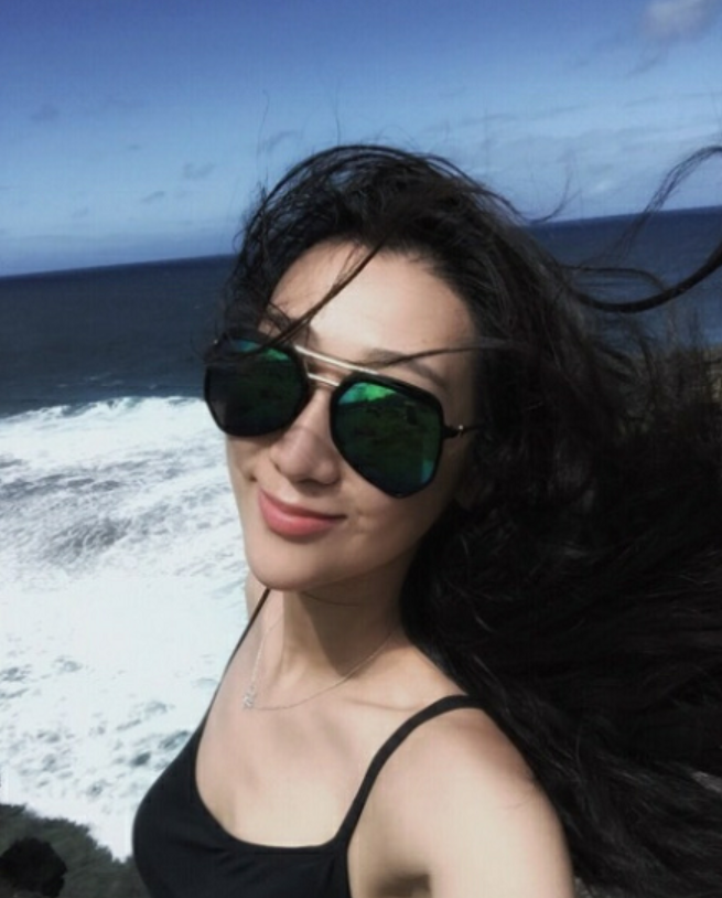 33岁蒋丽莎近照显老态,网友:生4胎还不坐月子,身体能好吗?