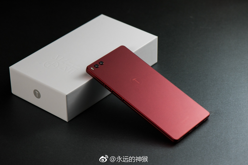 又漂亮的不像实力派了!@锤子科技 @罗永浩 @坚果手机