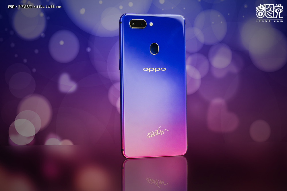 oppo r15星云特别版毒图党:对话宇宙的时尚